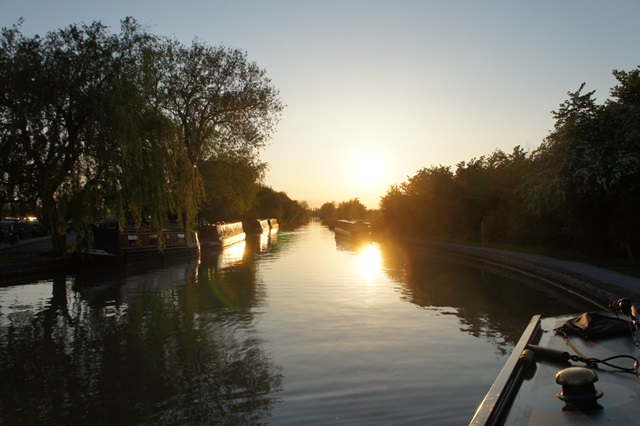 Cruising on the Grand Union Canal